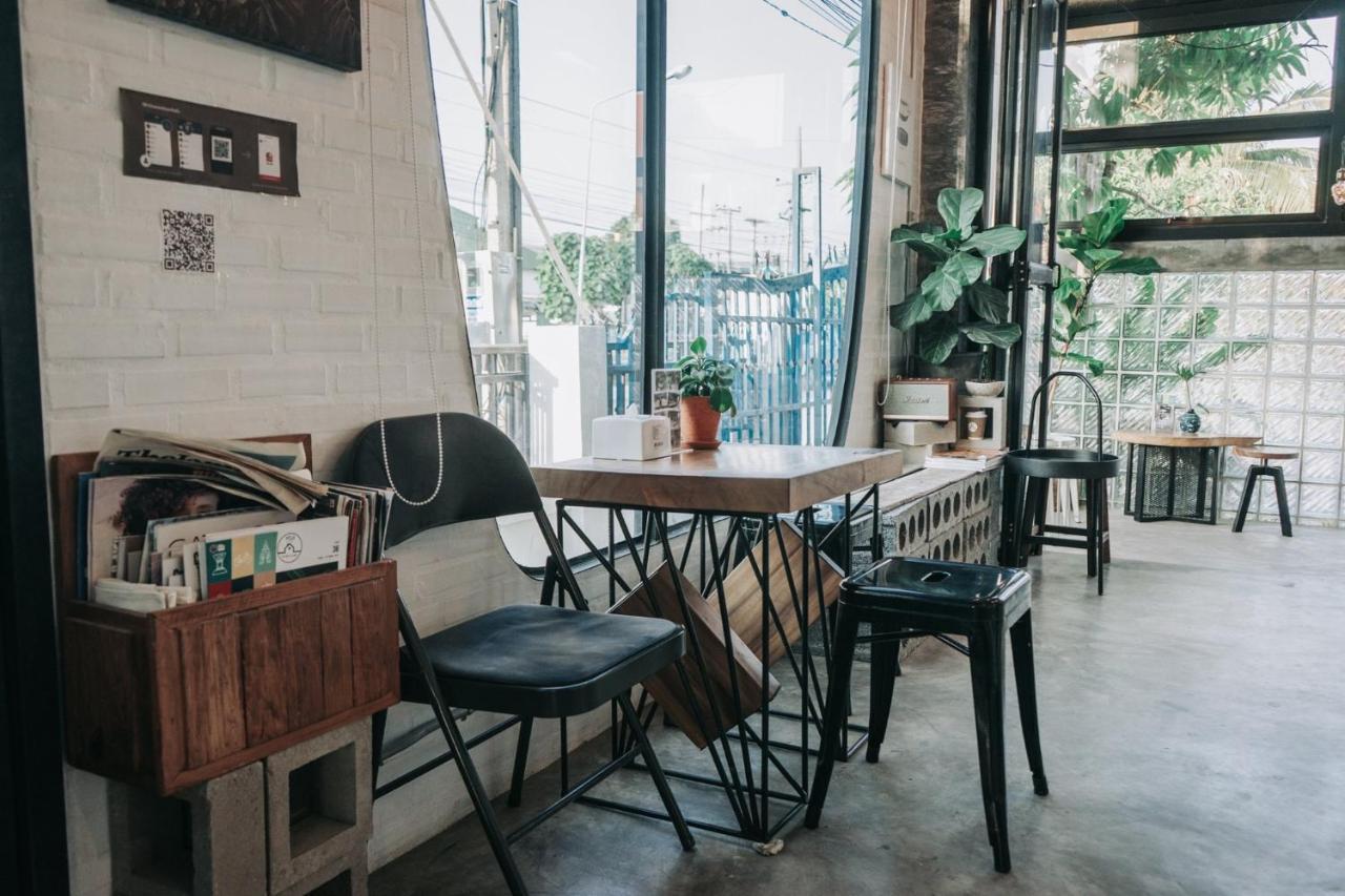 Yoji House And Cafe Hostel Ban Wiang Exterior photo