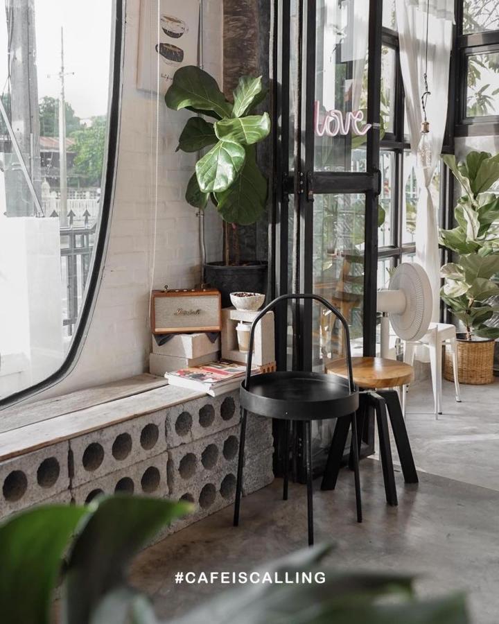 Yoji House And Cafe Hostel Ban Wiang Exterior photo